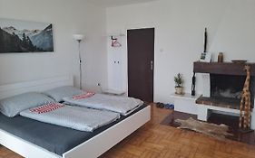 apartmán s krbem